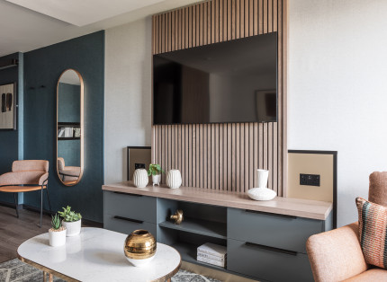 TV unit no window