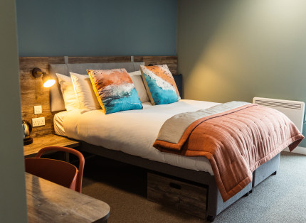 The Edge bed