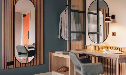 CF Village Reading 139 HDR Lights